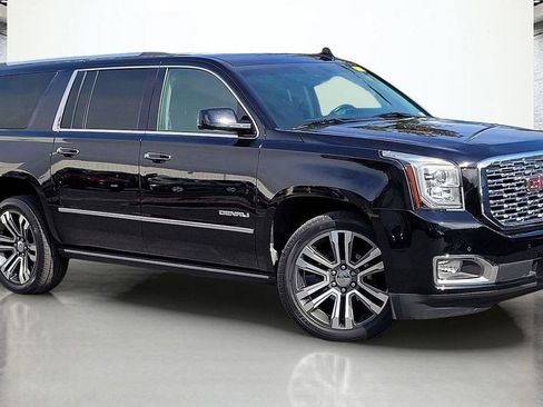 Used 2020 GMC Yukon XL Denali w/ Denali Premium Package AWD/4WD image 1