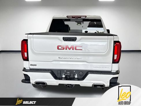 Used 2024 GMC Sierra 1500 Denali AWD/4WD image 9