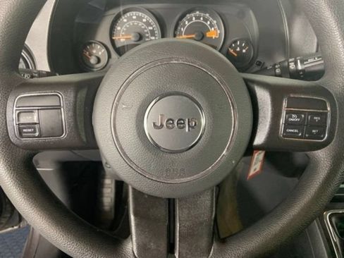 Used 2017 Jeep Patriot Sport w/ Power Value Group FWD image 26