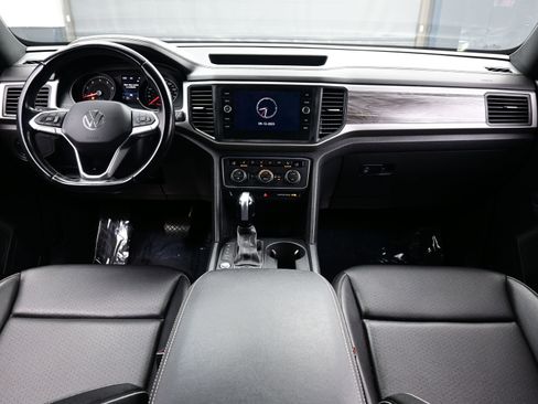 Used 2020 Volkswagen Atlas Cross Sport SE image 17