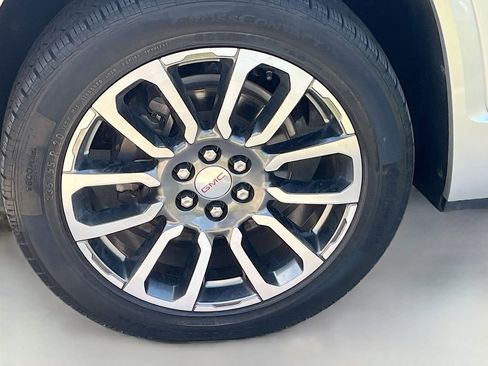 Used 2020 GMC Acadia Denali FWD image 34