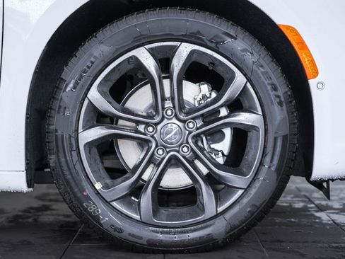 New 2026 Chrysler Pacifica Select image 15