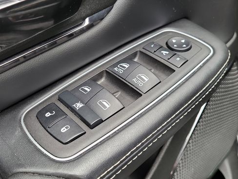 Used 2023 RAM 1500 Limited image 17