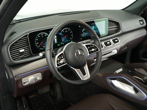 Used 2021 Mercedes-Benz GLS 450 4MATIC image 34