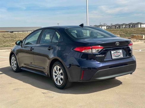 Used 2024 Toyota Corolla LE image 5