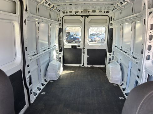 Used 2023 RAM ProMaster 2500 image 19