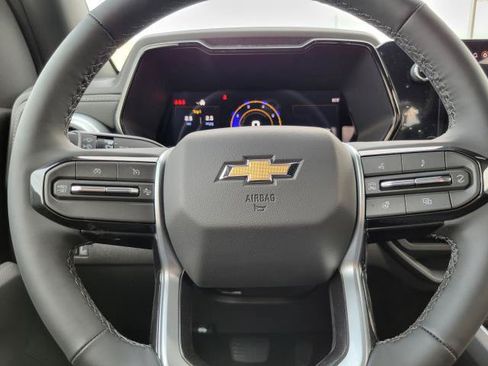 New 2026 Chevrolet Colorado LT w/ LT Convenience Package AWD/4WD image 12