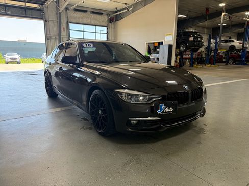 Used 2016 BMW 340i xDrive Sedan AWD/4WD image 4