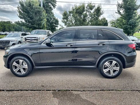 Used 2019 Mercedes-Benz GLC 350e 4MATIC image 5