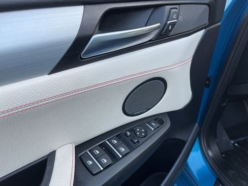 Used 2017 BMW X4 M40i image 23
