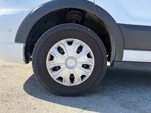 Used 2023 Ford Transit 350 XLT image 9