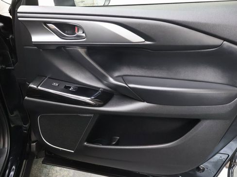 Used 2021 MAZDA CX-9 Touring w/ Touring Premium Package image 12