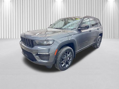 New 2025 Jeep Grand Cherokee Limited image 10