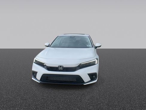 Used 2022 Honda Civic Touring image 4