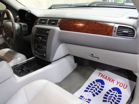 Used 2013 GMC Sierra 2500 SLT w/ SLT Convenience Package image 13