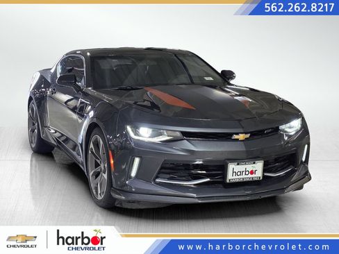 Used 2017 Chevrolet Camaro LT image 1
