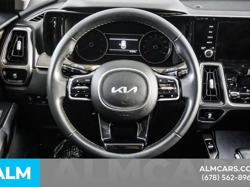 Used 2023 Kia Sorento EX w/ Panoramic Sunroof Package FWD image 24