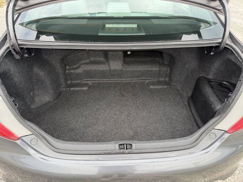 Used 2014 Toyota Camry LE FWD image 17