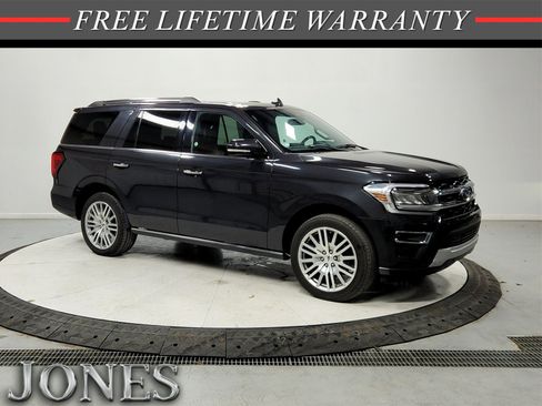 Used 2024 Ford Expedition Limited image 1
