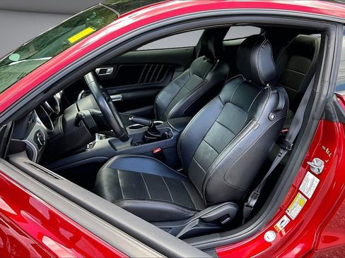 Used 2021 Ford Mustang GT Premium w/ Black Accent Package RWD image 21