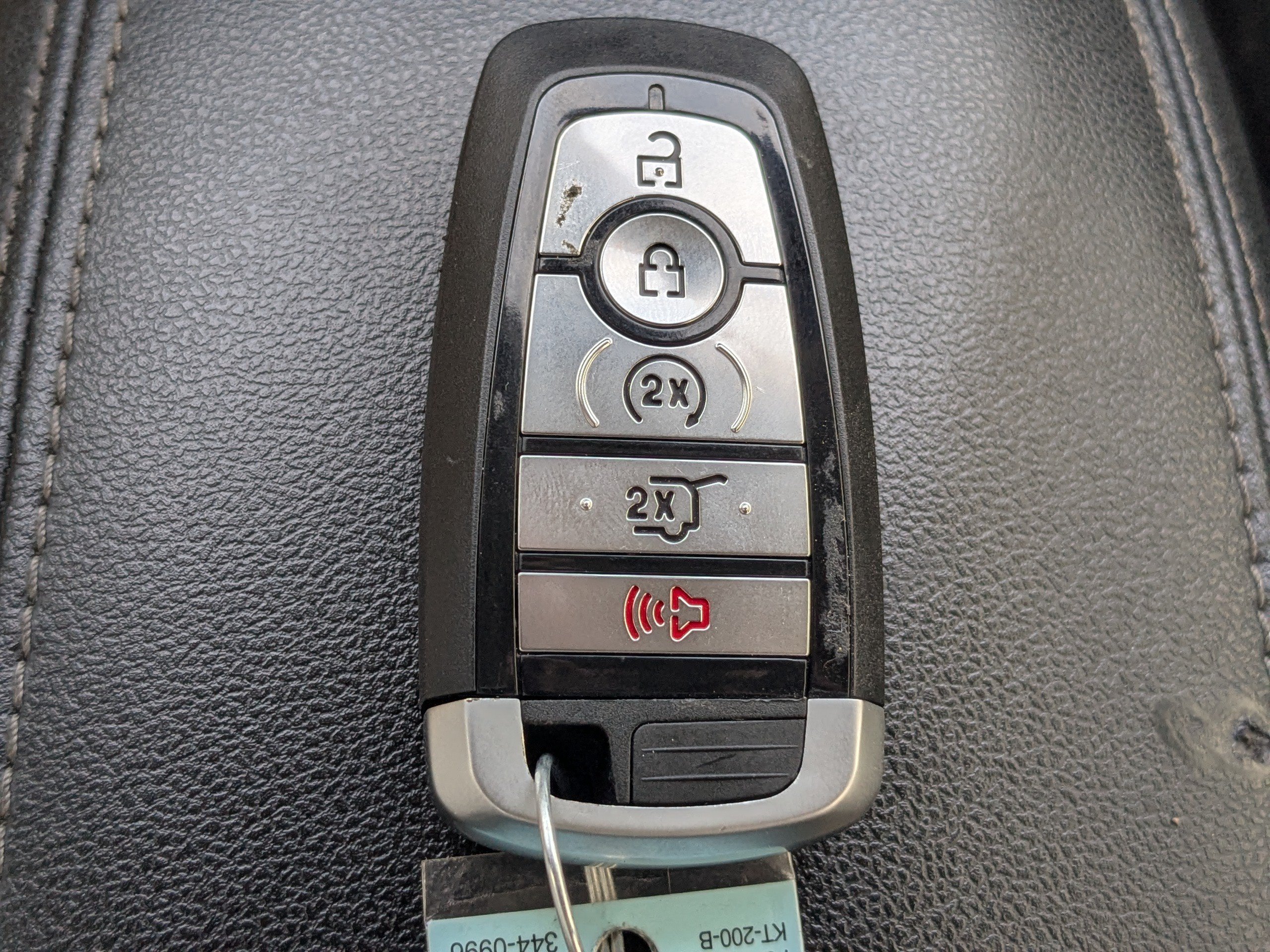 Used 2023 Ford Escape Active w/ Tech Pack #2 AWD/4WD image 32