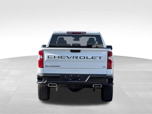Used 2026 Chevrolet Silverado 1500 LT Trail Boss w/ LPO, Dark Essentials Package AWD/4WD image 6
