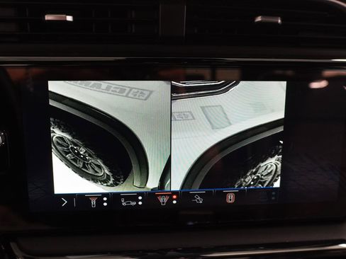 Used 2024 GMC Sierra 1500 AT4X AWD/4WD image 34