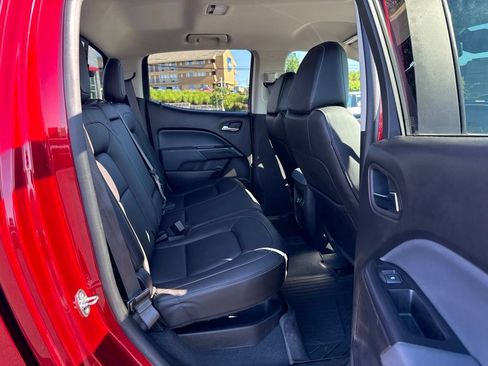 Used 2021 Chevrolet Colorado Z71 w/ Safety Package AWD/4WD image 6