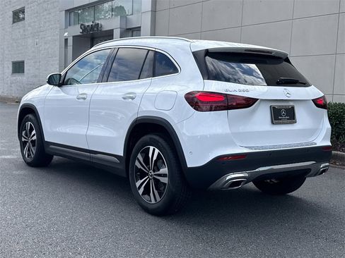 New 2026 Mercedes-Benz GLA 250 GLA 250 image 5