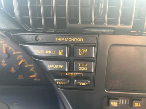 Used 1993 Chevrolet Corvette Coupe image 15