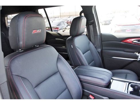 Used 2024 Chevrolet Traverse Z71 AWD/4WD image 28