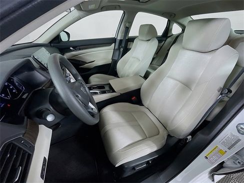 Used 2018 Honda Accord EX image 21