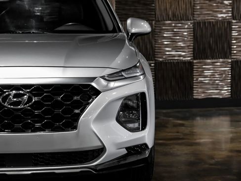 Used 2019 Hyundai Santa Fe SE image 39