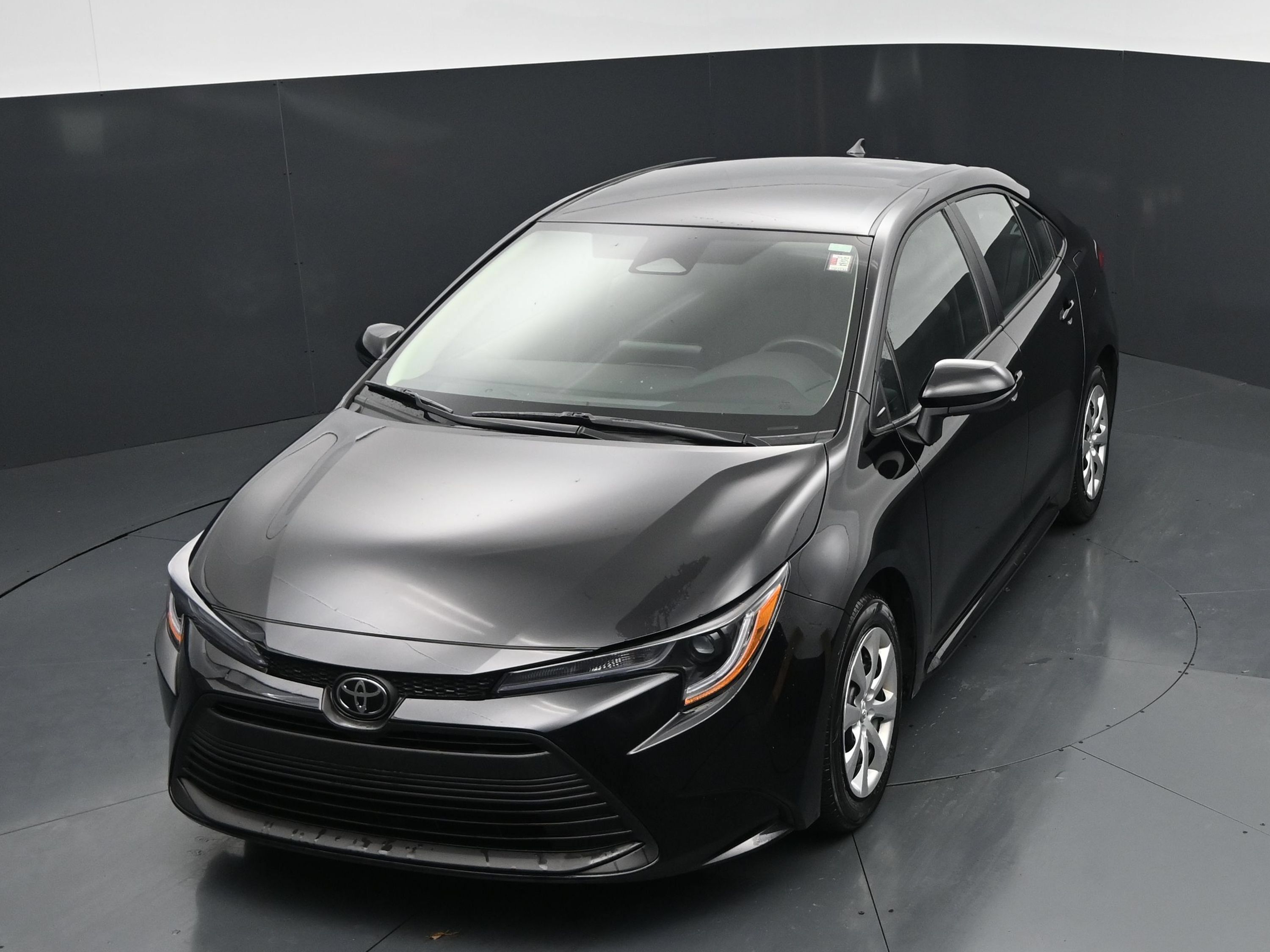 Used 2026 Toyota Corolla LE FWD image 27
