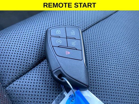 Used 2024 Chevrolet Equinox EV RS FWD image 18
