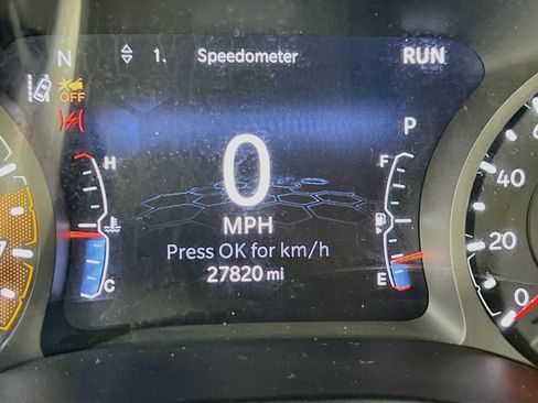 Used 2022 Jeep Compass Latitude AWD/4WD image 12