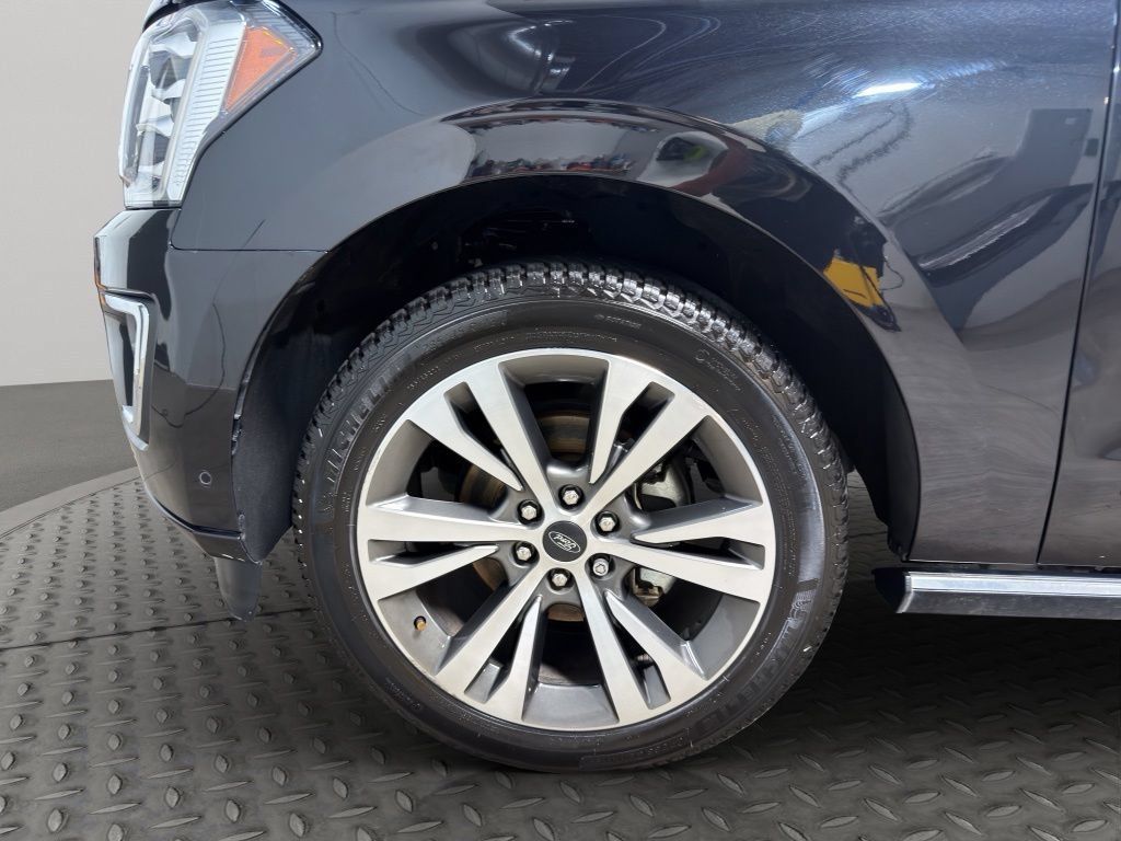 Used 2020 Ford Expedition Max Platinum AWD/4WD image 26