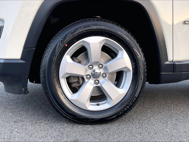 Used 2019 Jeep Compass Latitude w/ Popular Equipment Group AWD/4WD image 11
