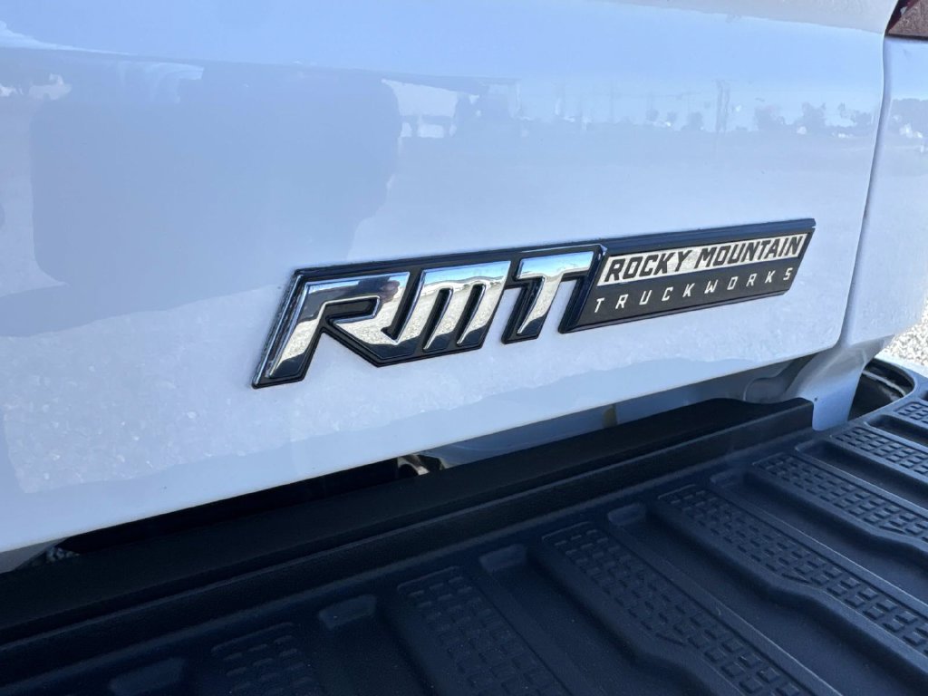 Used 2019 Chevrolet Silverado 1500 RST w/ All-Star Edition AWD/4WD image 19