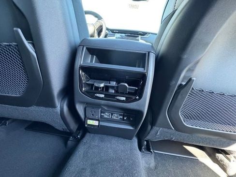 New 2025 Jeep Grand Cherokee Limited image 19