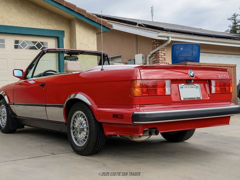 Used 1988 BMW 325i Convertible RWD image 6