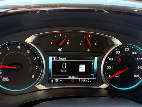 Used 2019 Chevrolet Traverse RS FWD image 21