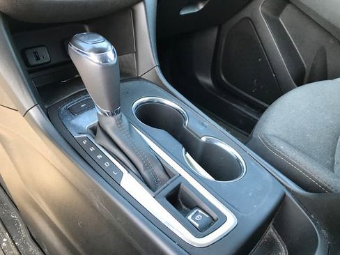Used 2018 Chevrolet Equinox LT AWD/4WD image 7
