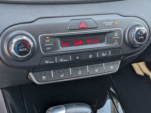 Used 2019 Kia Sorento SX w/ SX Touring Package FWD image 29