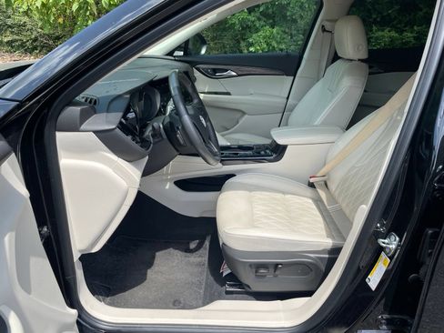 Used 2023 Buick Envision Avenir AWD/4WD image 14