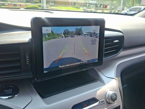 Certified 2023 Ford Explorer XLT AWD/4WD image 17