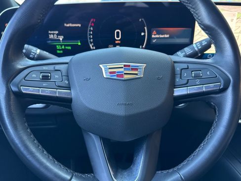 Used 2025 Cadillac XT4 Premium Luxury FWD image 32