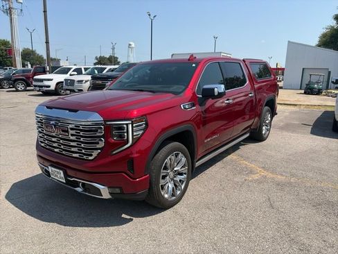 Used 2024 GMC Sierra 1500 Denali w/ Denali Reserve Package AWD/4WD image 2