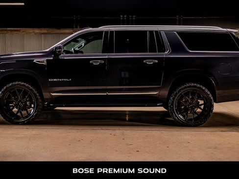 Used 2025 GMC Yukon XL Denali image 6
