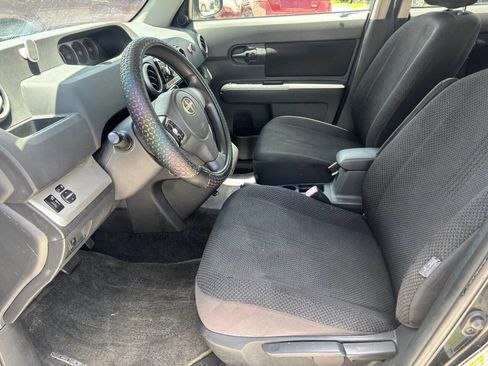 Used 2010 Scion xB image 12